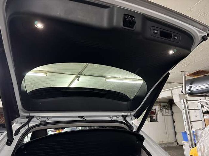 Honda ZR-V 2.0 e:HEV Hybrid Sport | 8-fach Bereift | Black Ed