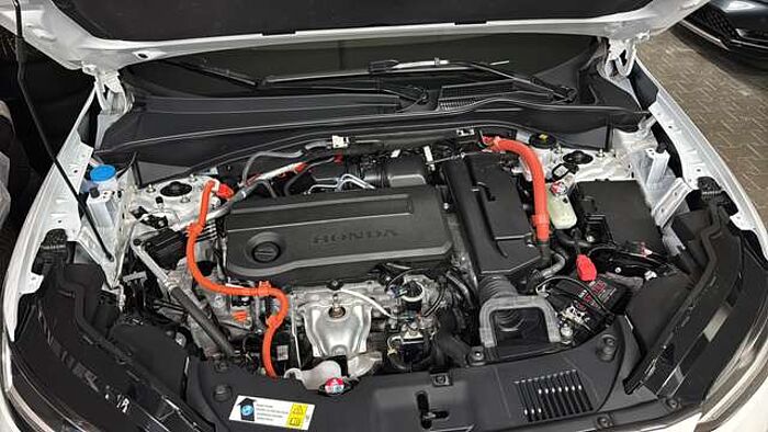 Honda ZR-V 2.0 e:HEV Hybrid Sport | 8-fach Bereift | Black Ed