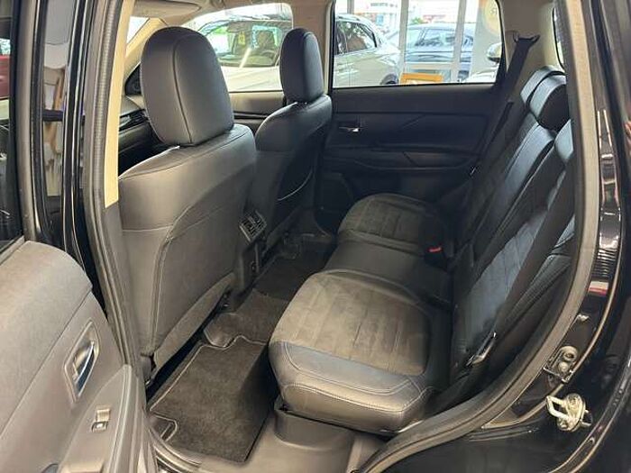 Mitsubishi Outlander Diamant Edition+ 4WD