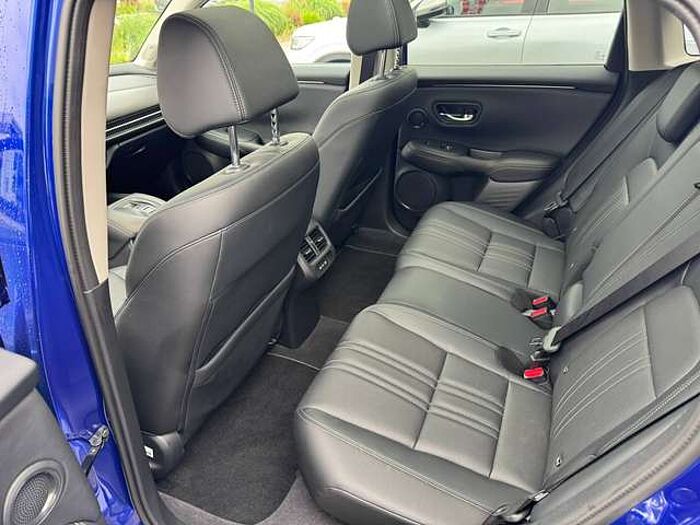 Honda ZR-V ZR-V 2.0 e:HEV Advance | Leder | Bose | Schiebedach | 20' Räder | Aero Paket
